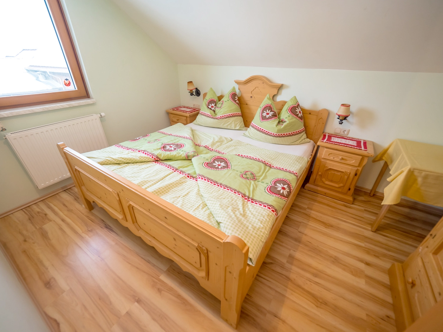Schlafzimmer 2 der Ferienwohnung Minni